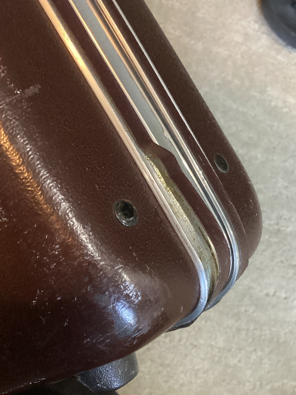 American Tourister Men's Hard-Shell Briefcase in Dark Brown with Silver Trim - Picture 5 of 7